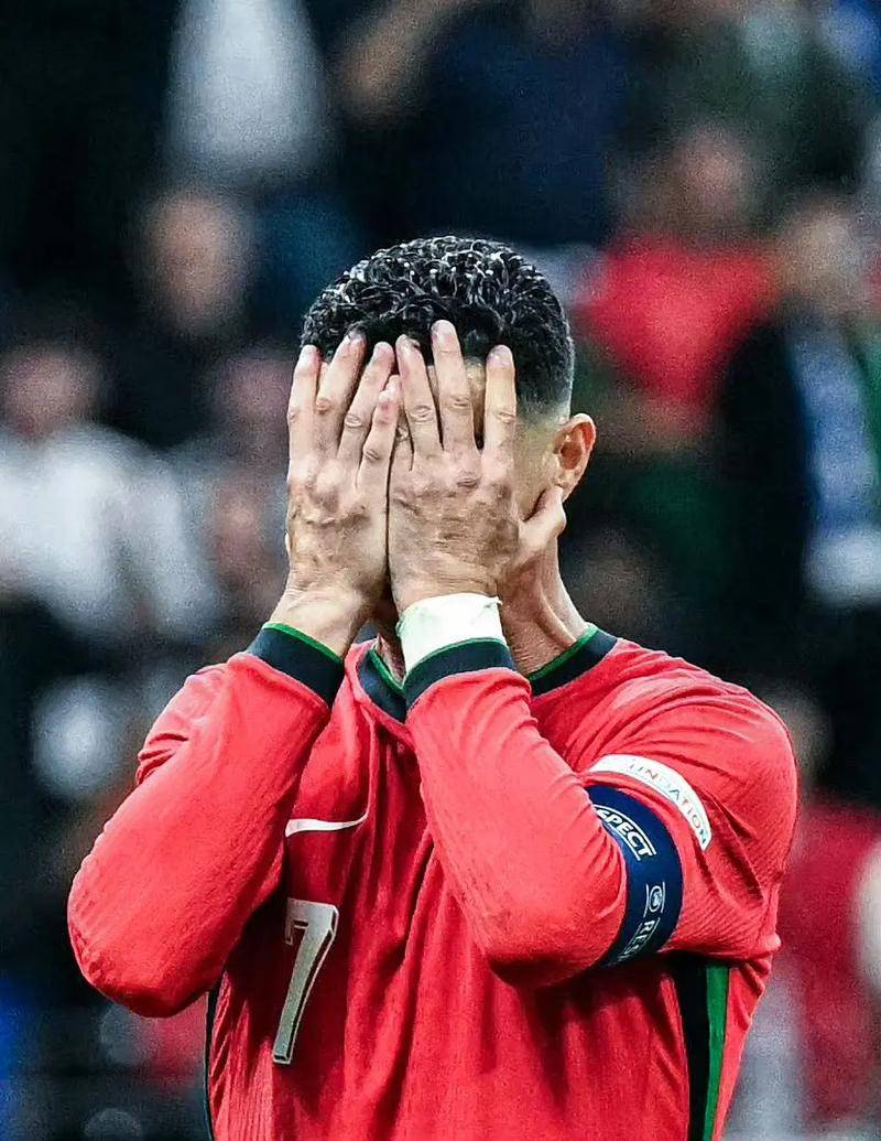 九游-C罗迎来十二赛季高光表现，美国队球迷沸腾！的简单介绍