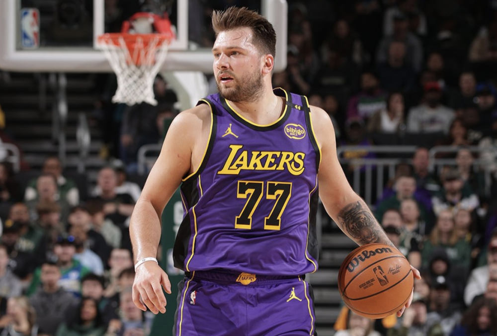 九游体育下载-东契奇连续五场比赛得分超过连败，篮网挑战极限！的简单介绍